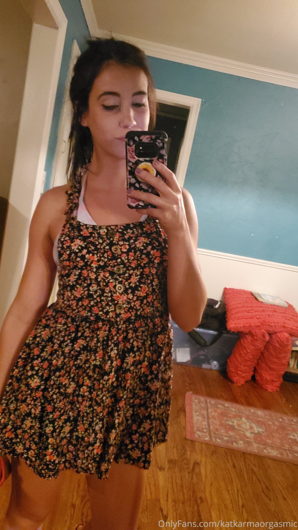 Photo by katkarmaorgasmic published on August 5,2023 23:55:21 - BestThots