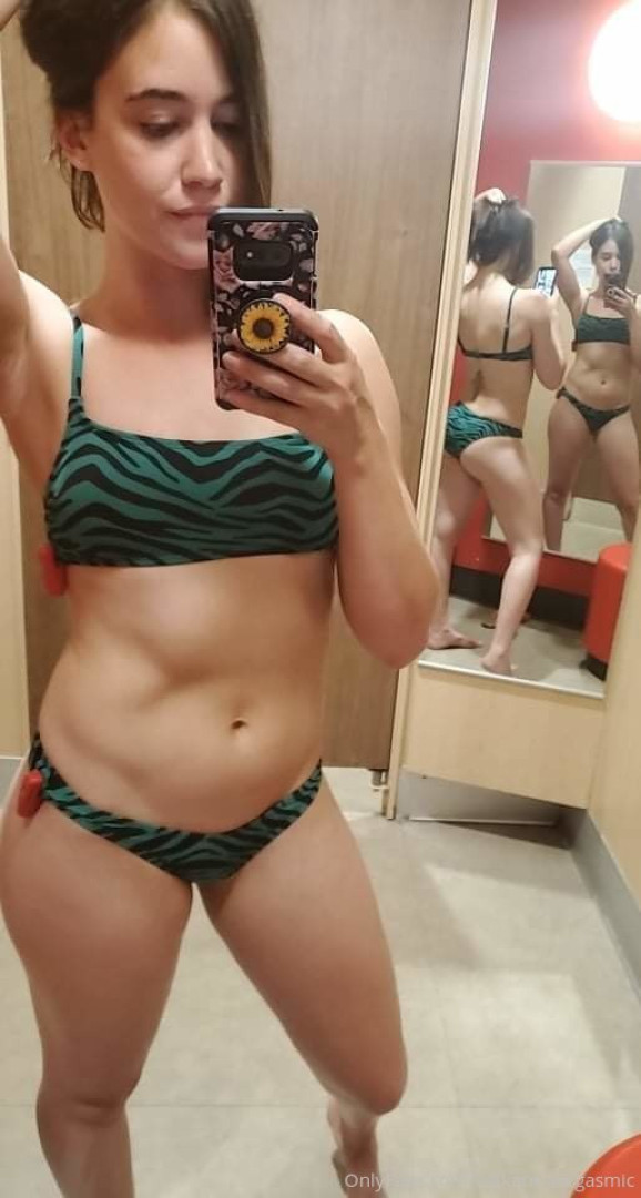 Photo by katkarmaorgasmic published on August 6,2023 00:30:23 - BestThots