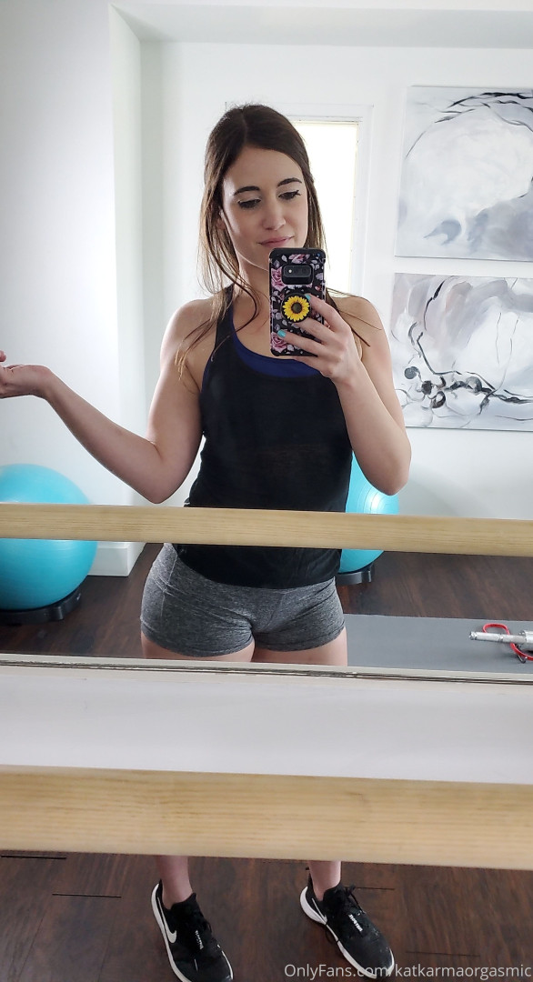 Photo by katkarmaorgasmic published on August 6,2023 00:41:30 - BestThots