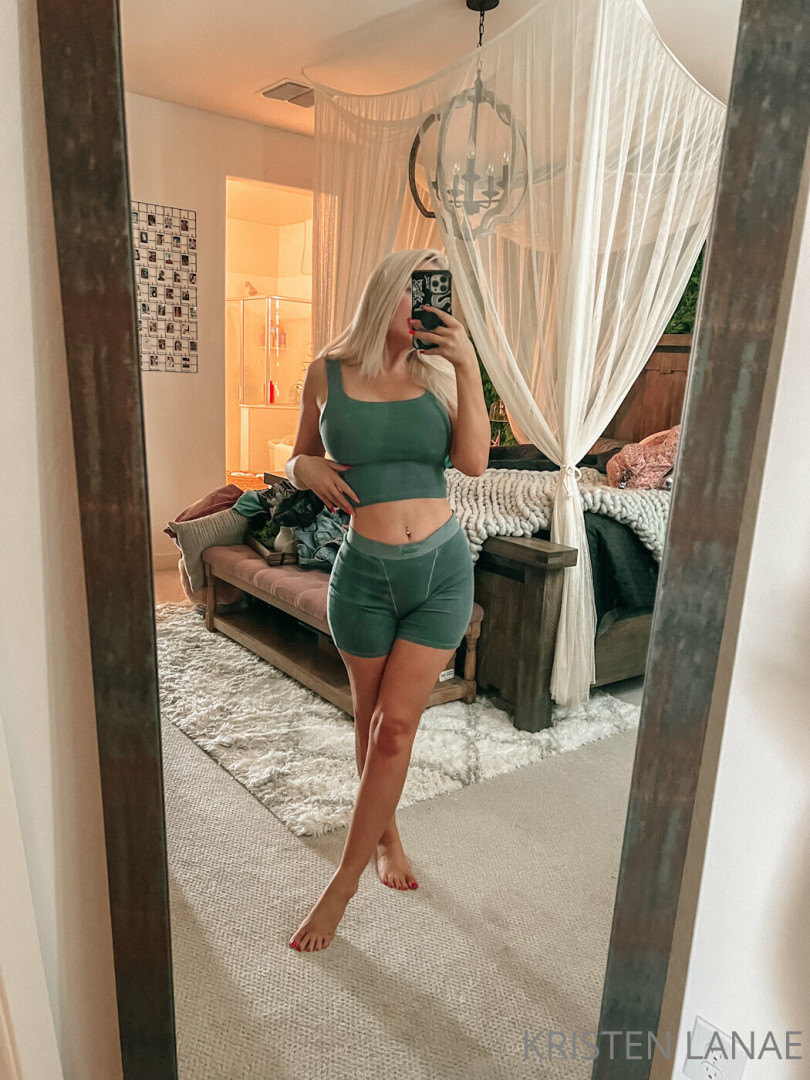 Photo by kristenlanae published on August 29,2023 16:41:59 - BestThots