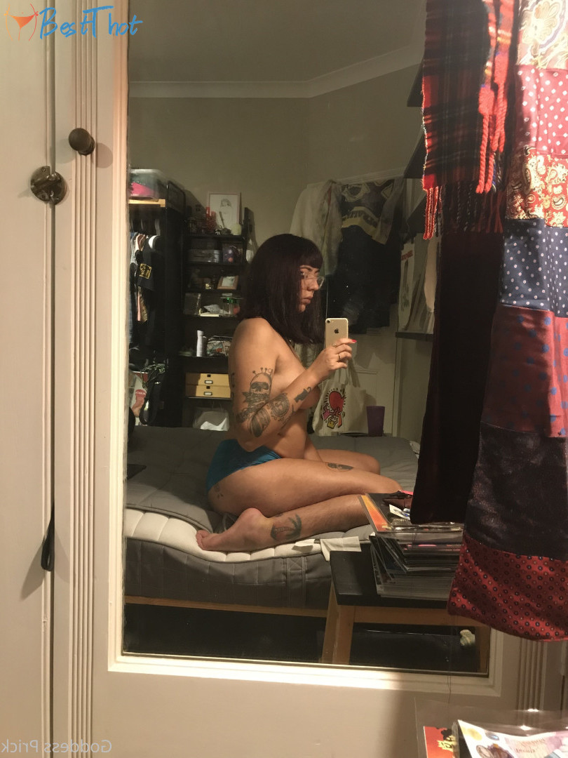 Photo by goddessprick published on December 18,2024 15:05:18 - BestThots