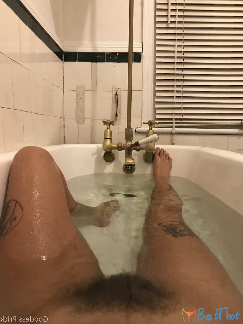 Photo by goddessprick published on December 18,2024 15:05:42 - BestThots