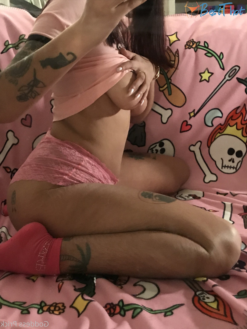 Photo by goddessprick published on December 18,2024 15:06:54 - BestThots