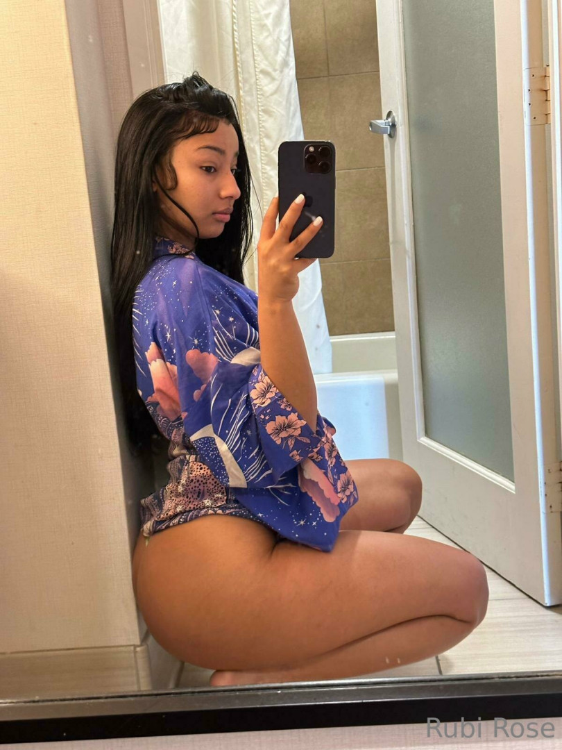 Photo by rubixrose published on July 4,2023 15:26:00 - BestThots