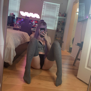lynie #7376621