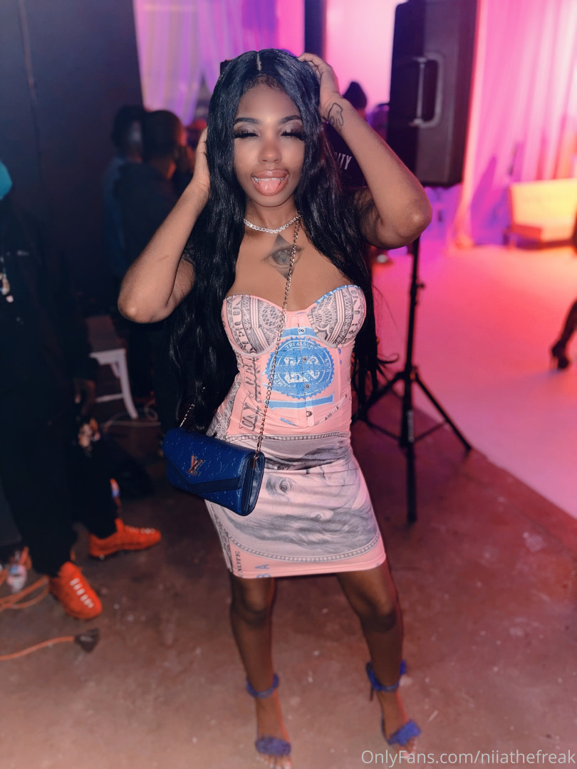 Photo by niiathefreak published on July 6,2023 03:27:02 - BestThots