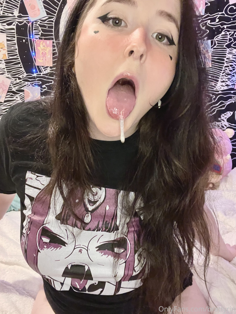 Photo by xrbunnix published on May 15,2023 21:12:37 - BestThots