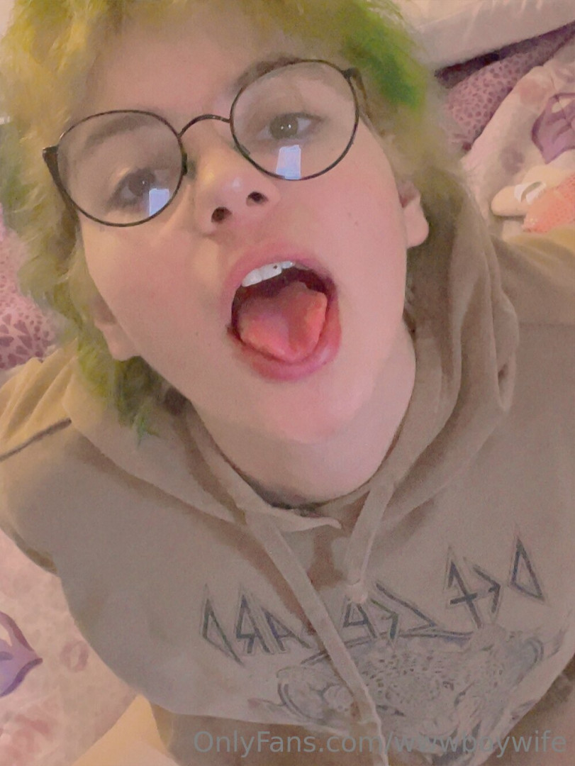 Photo by wwwboywife published on May 15,2023 23:42:35 - BestThots