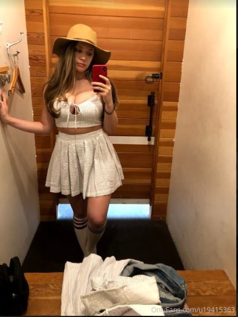 Photo by kagneylinn published on October 15,2023 23:30:59 - BestThots