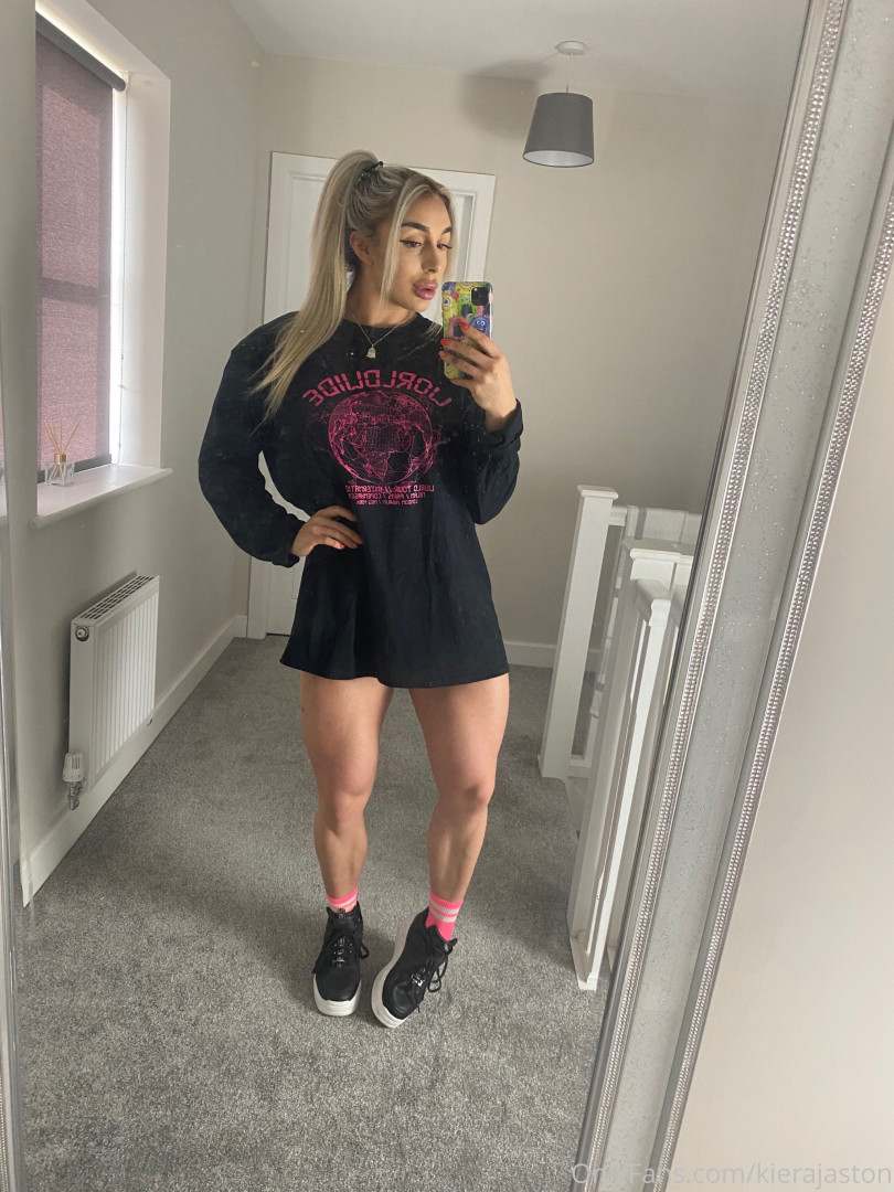Photo by themusclebarbie published on July 2,2023 07:25:35 - BestThots