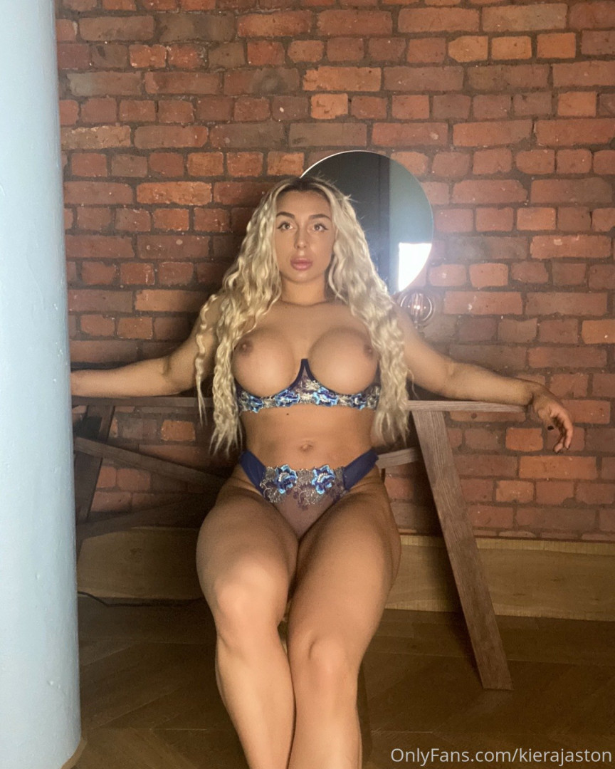 Photo by themusclebarbie published on July 2,2023 07:35:40 - BestThots