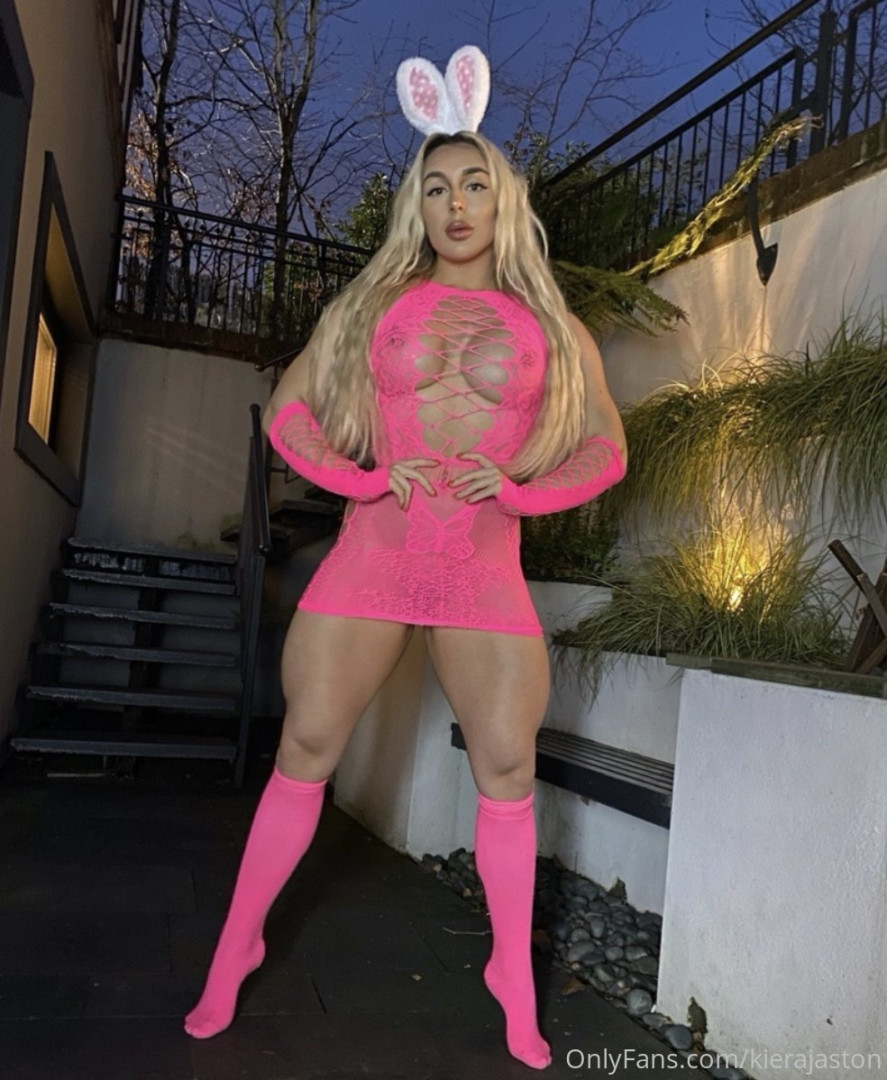 Photo by themusclebarbie published on July 2,2023 07:43:21 - BestThots