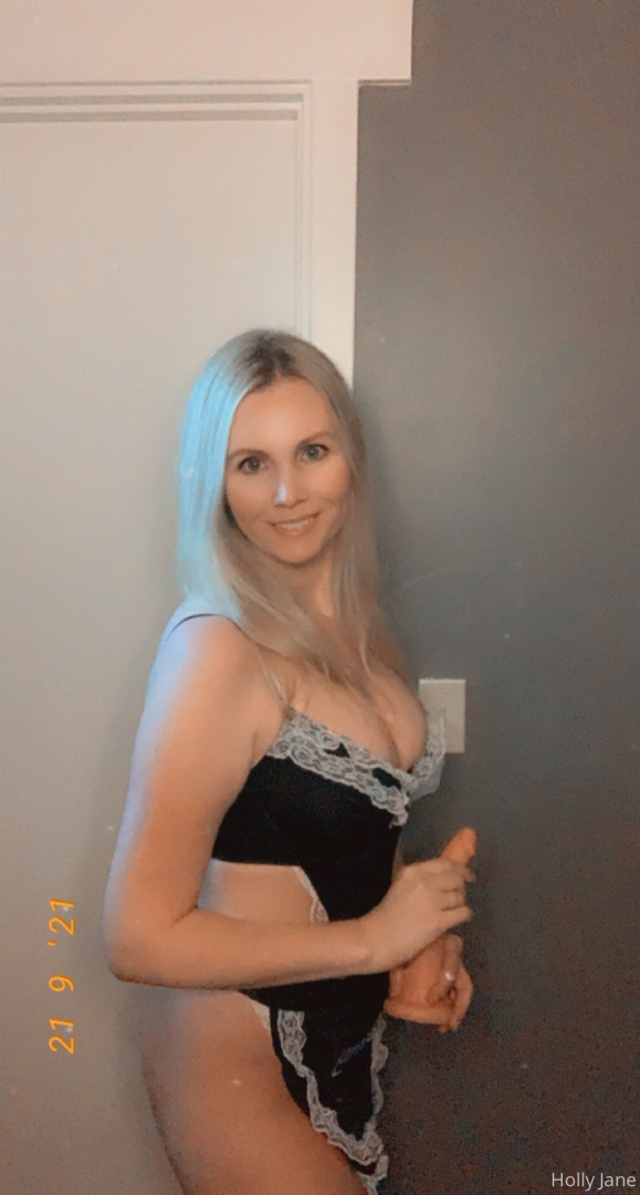 Photo by hollyjaneloves69 published on October 16,2023 18:01:59 - BestThots