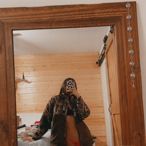 liltym #6374982