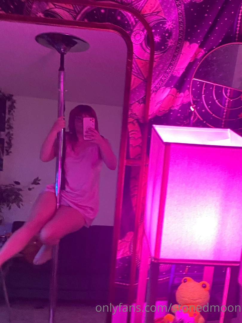 Photo by stonedmoon published on October 11,2023 04:38:00 - BestThots