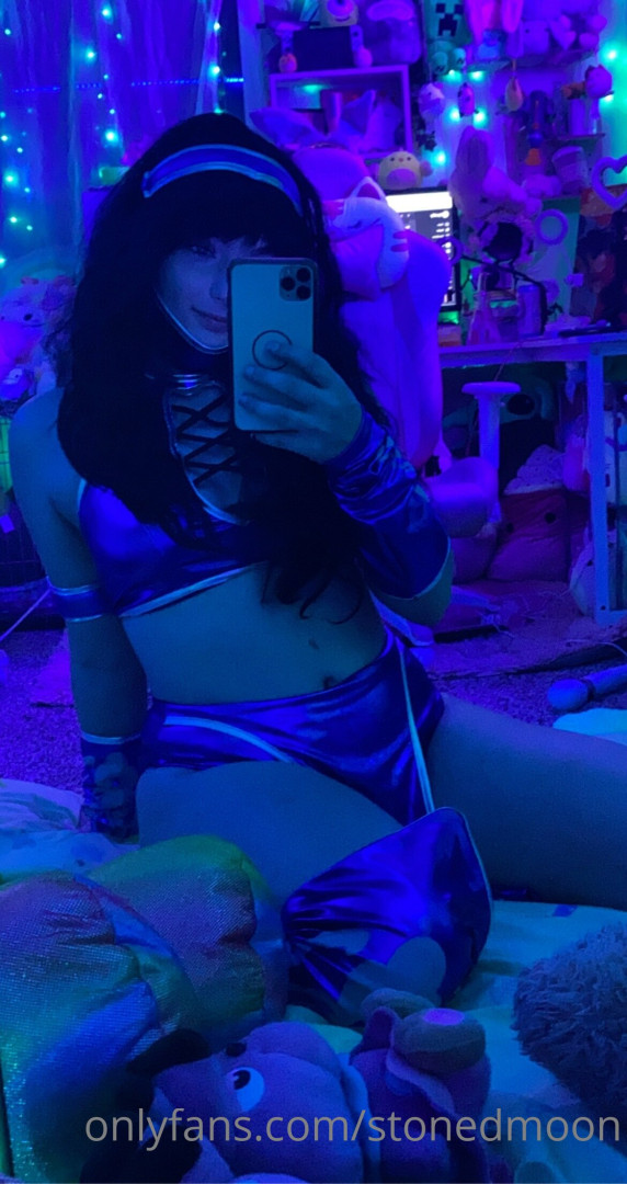 Photo by stonedmoon published on October 11,2023 05:14:45 - BestThots