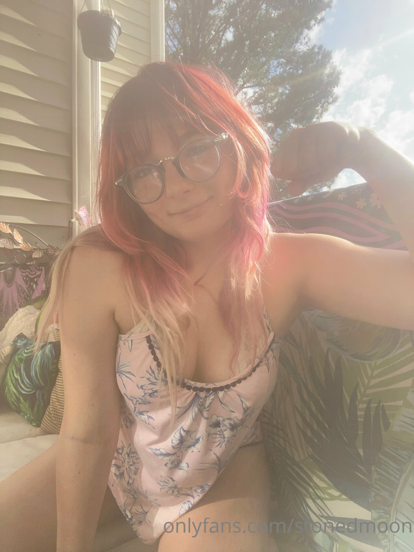 Photo by stonedmoon published on October 11,2023 06:19:06 - BestThots