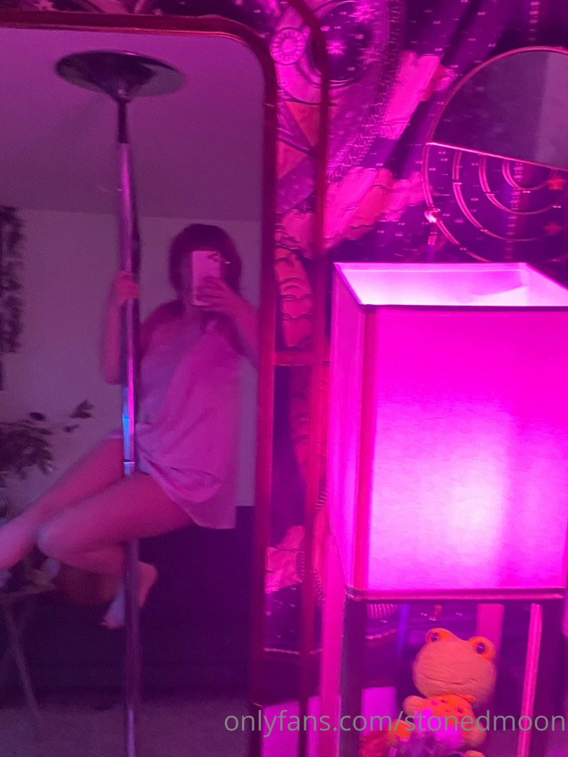 Photo by stonedmoon published on October 11,2023 18:38:56 - BestThots