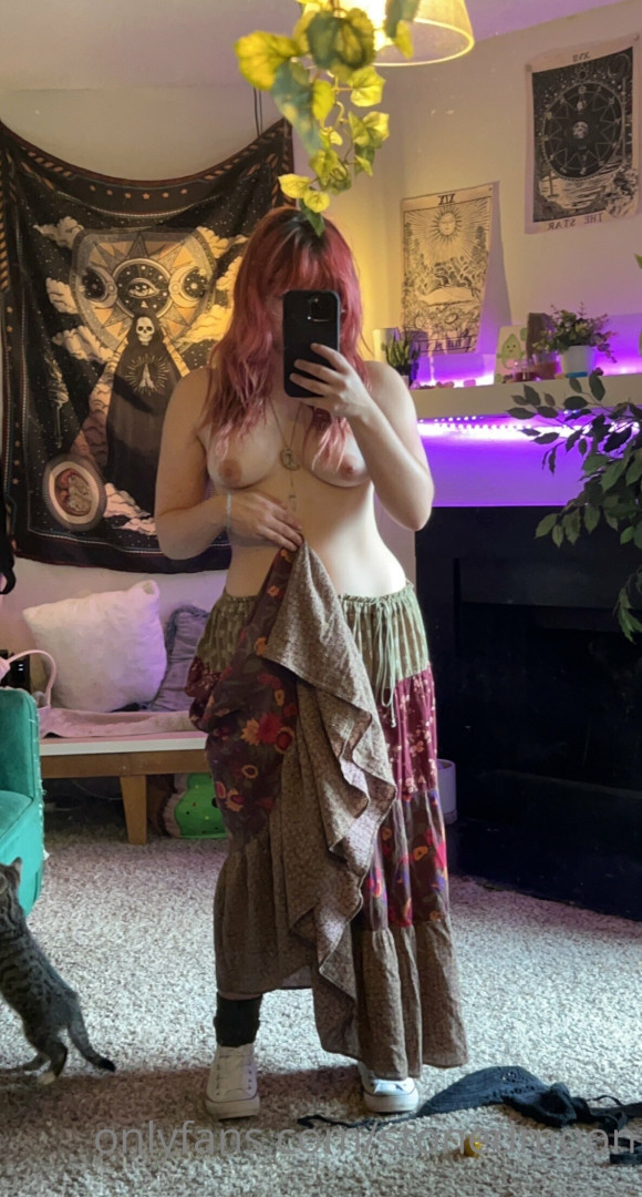 Photo by stonedmoon published on October 11,2023 19:55:27 - BestThots