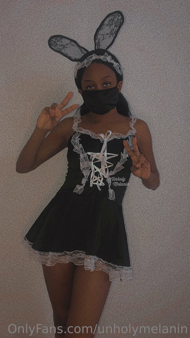 Photo by unholymelanin published on October 11,2023 01:32:14 - BestThots