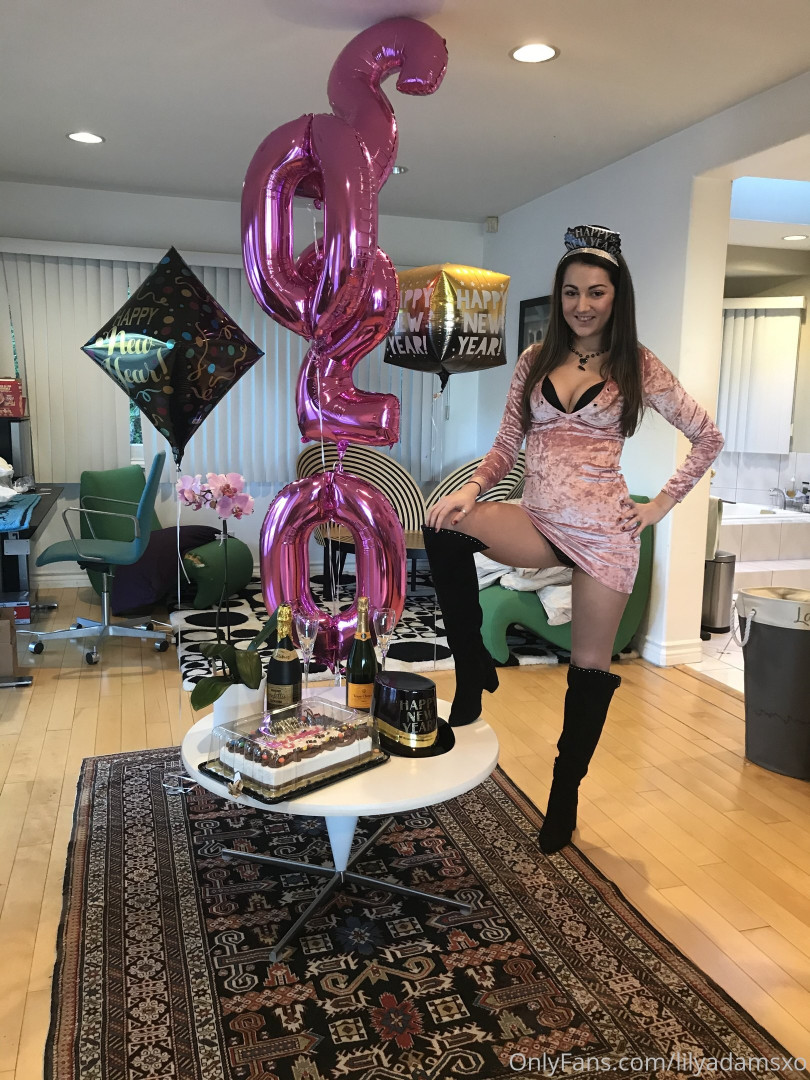 Photo by lilyadamsxo published on June 7,2023 20:34:56 - BestThots