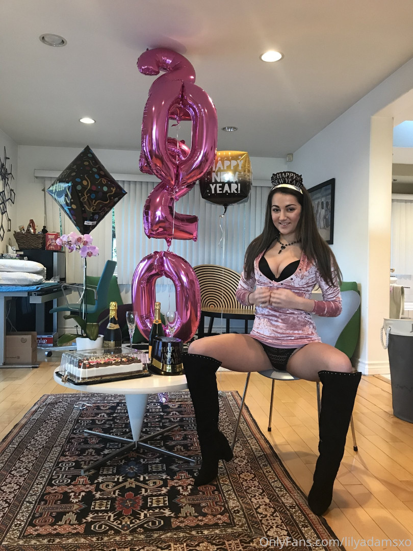 Photo by lilyadamsxo published on June 7,2023 20:38:23 - BestThots