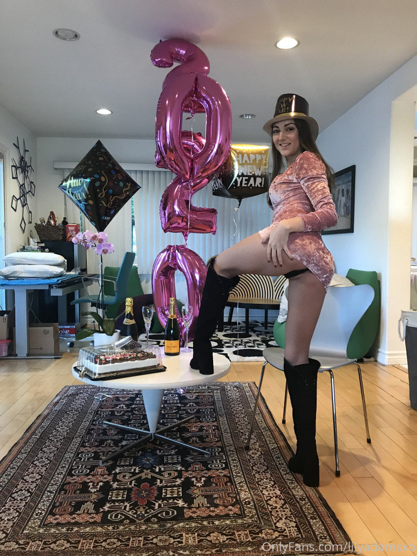 Photo by lilyadamsxo published on June 7,2023 20:40:09 - BestThots