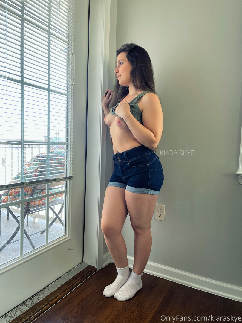 Photo by kiaraskye published on June 16,2023 21:34:47 - BestThots