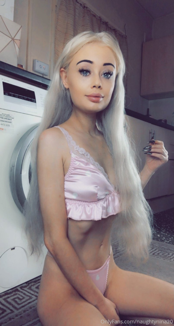 Photo by naughtynina20 published on October 14,2023 10:02:55 - BestThots