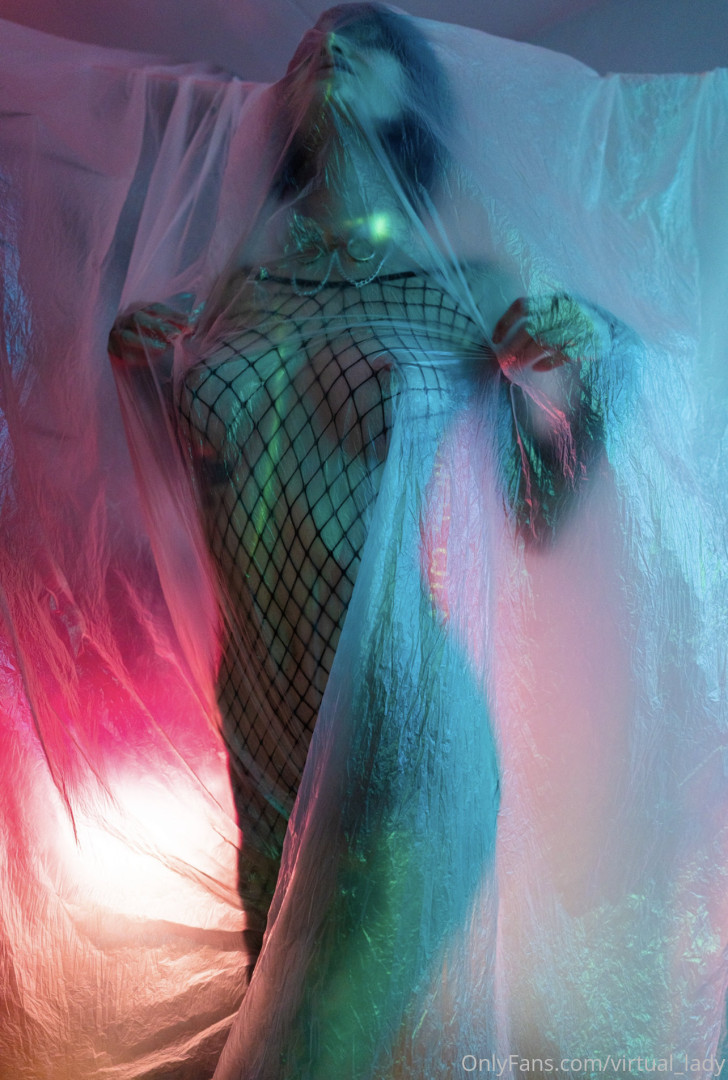 Photo by virtual_lady published on October 17,2023 07:20:29 - BestThots