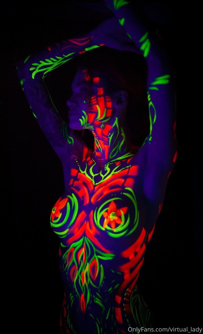 Photo by virtual_lady published on October 17,2023 07:26:40 - BestThots