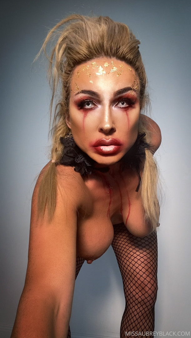Photo by aubreyblack published on October 16,2023 13:19:13 - BestThots