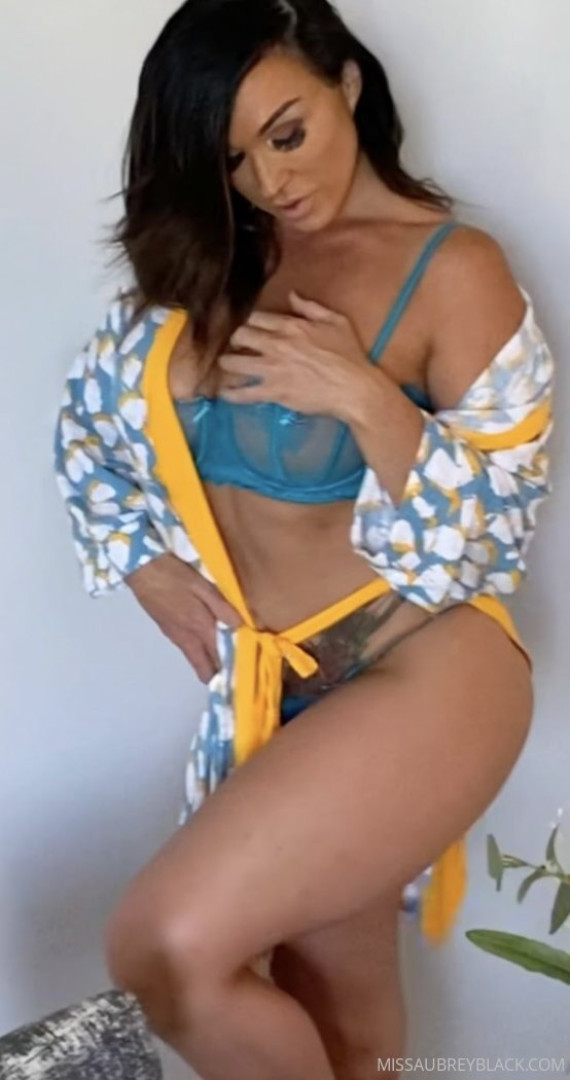 Photo by aubreyblack published on October 16,2023 15:06:14 - BestThots