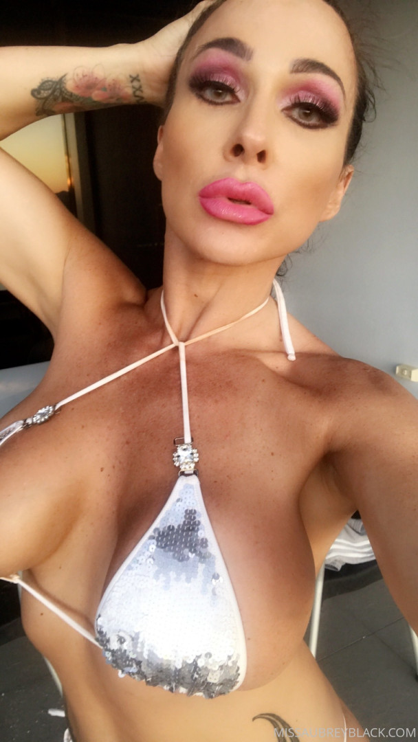 Photo by aubreyblack published on October 16,2023 15:08:47 - BestThots