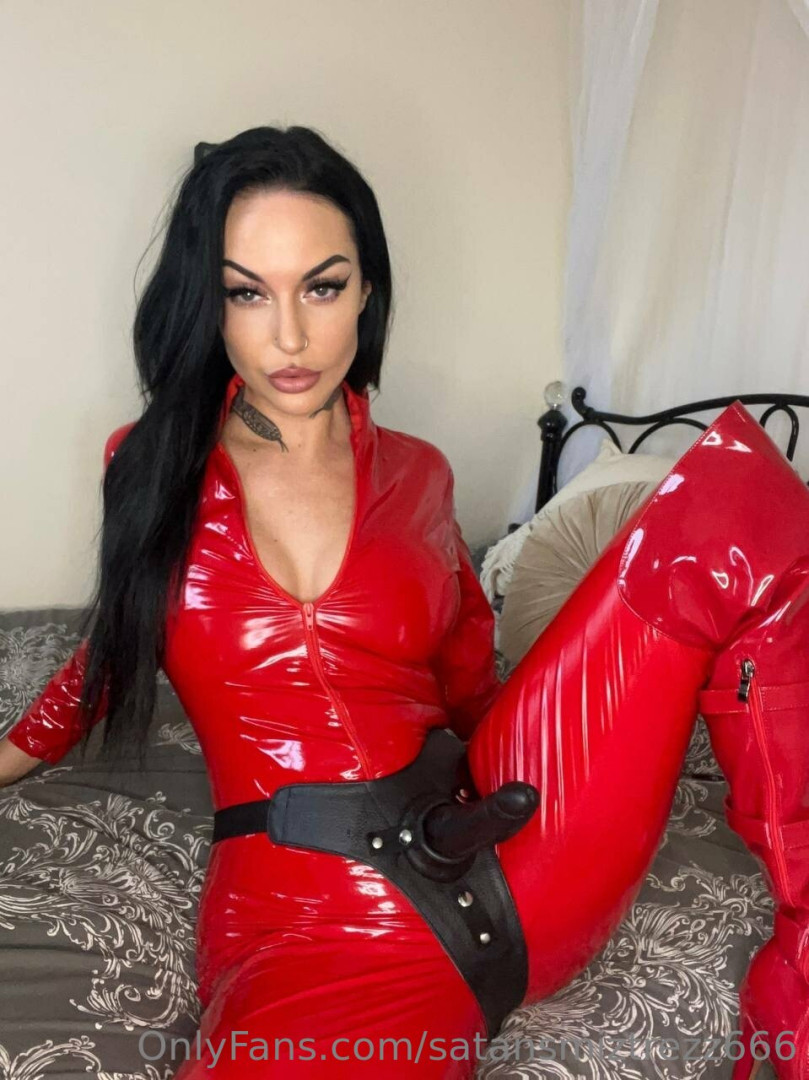 Photo by satansmiztrezz666 published on June 5,2023 12:26:26 - BestThots
