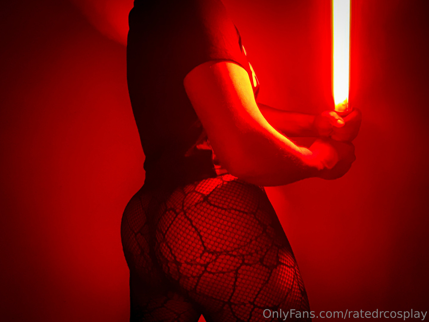 Photo by ratedrcosplay published on October 13,2023 17:27:56 - BestThots