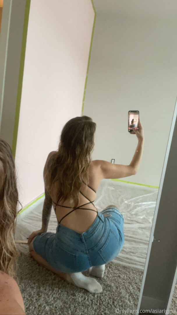 Photo by asiariggsx published on October 15,2023 16:55:05 - BestThots