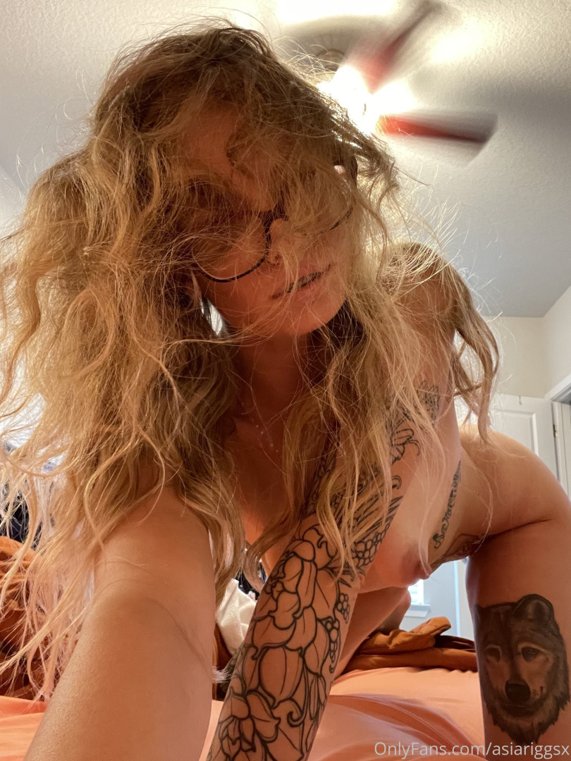 Photo by asiariggsx published on October 15,2023 17:14:54 - BestThots