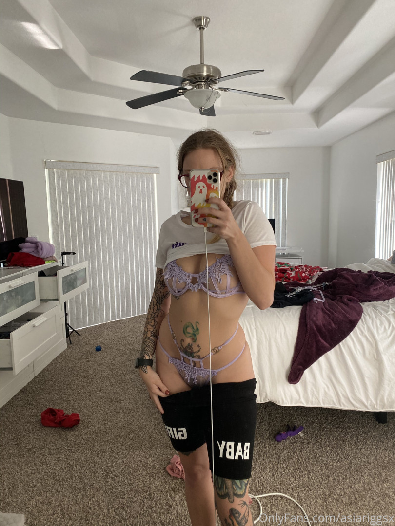 Photo by asiariggsx published on October 15,2023 19:10:16 - BestThots