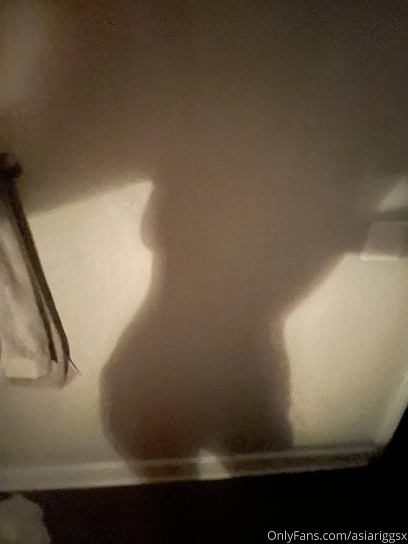 Photo by asiariggsx published on October 15,2023 19:11:50 - BestThots
