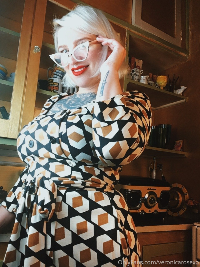Photo by veronicarosexo published on October 11,2023 16:57:14 - BestThots