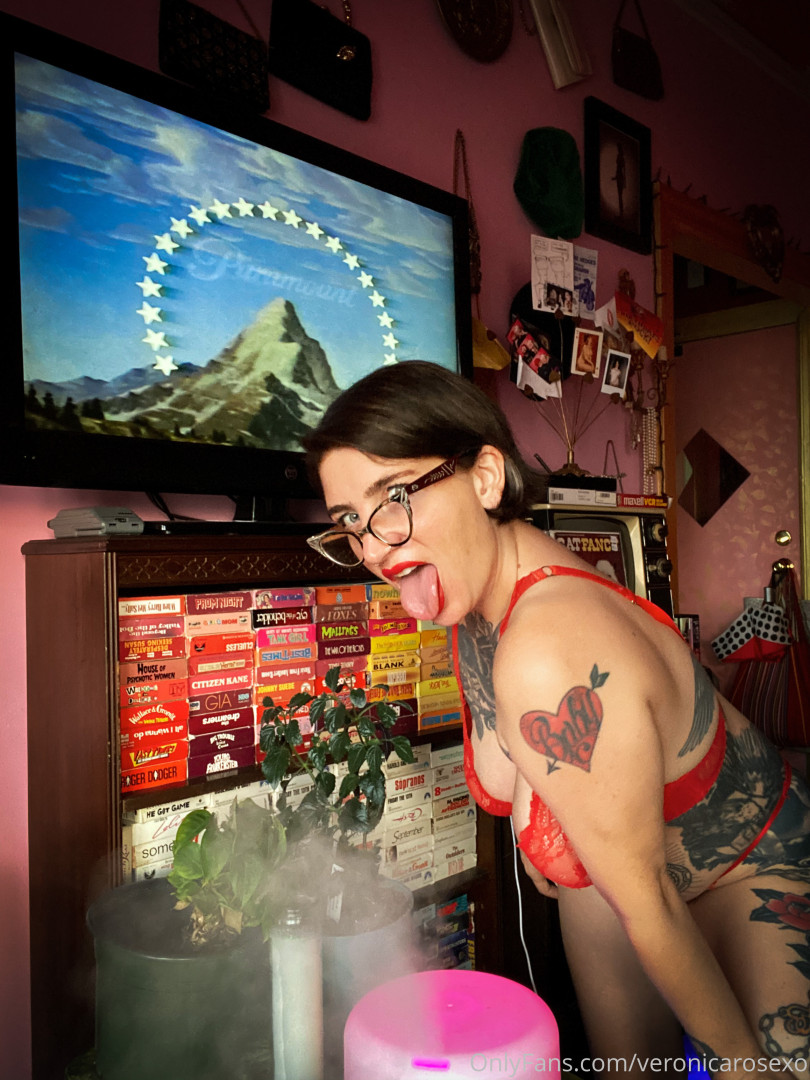 Photo by veronicarosexo published on October 11,2023 18:12:06 - BestThots
