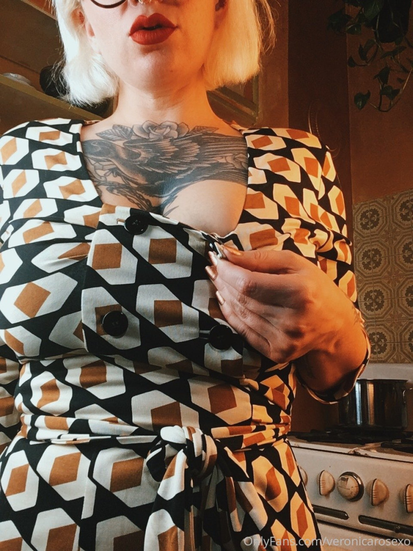 Photo by veronicarosexo published on October 11,2023 20:51:05 - BestThots