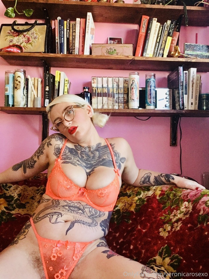 Photo by veronicarosexo published on October 11,2023 23:48:10 - BestThots