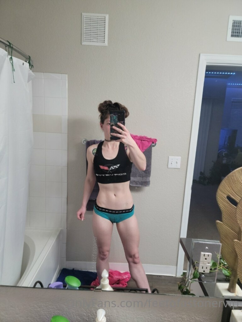 Photo by feetofastonervip published on January 14,2024 11:44:07 - BestThots