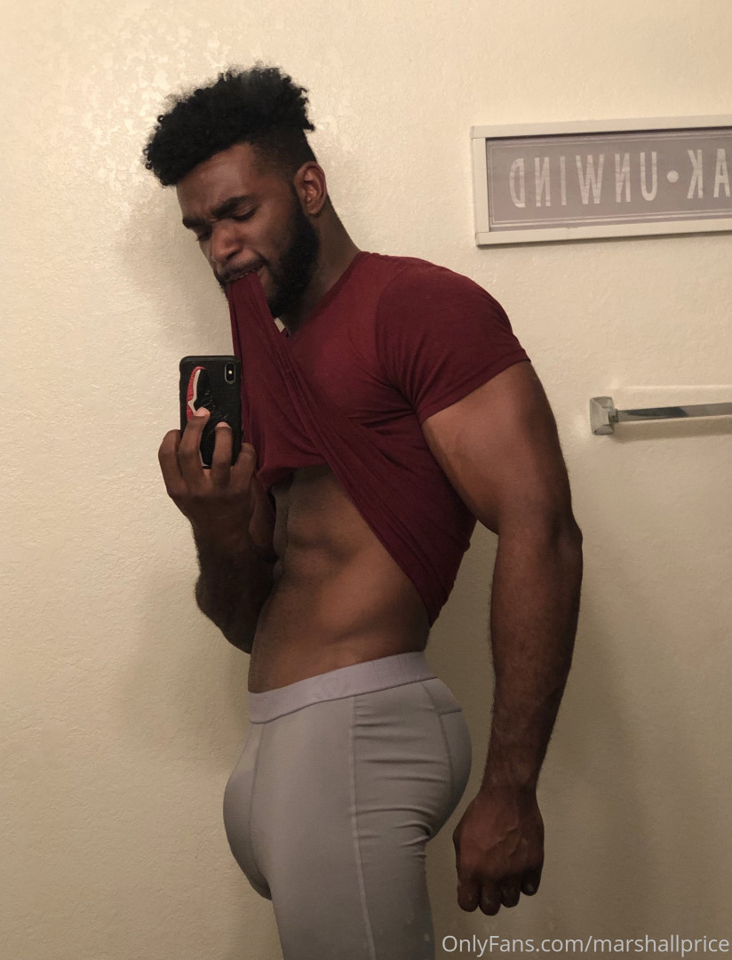 Photo by officialgreysweatsking published on August 1,2023 08:32:15 - BestThots