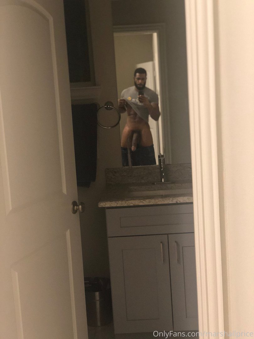 Photo by officialgreysweatsking published on August 1,2023 08:32:22 - BestThots