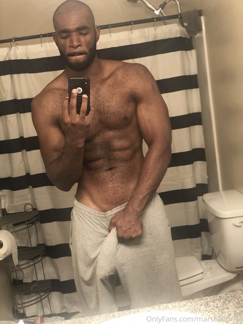 Photo by officialgreysweatsking published on August 1,2023 08:32:40 - BestThots
