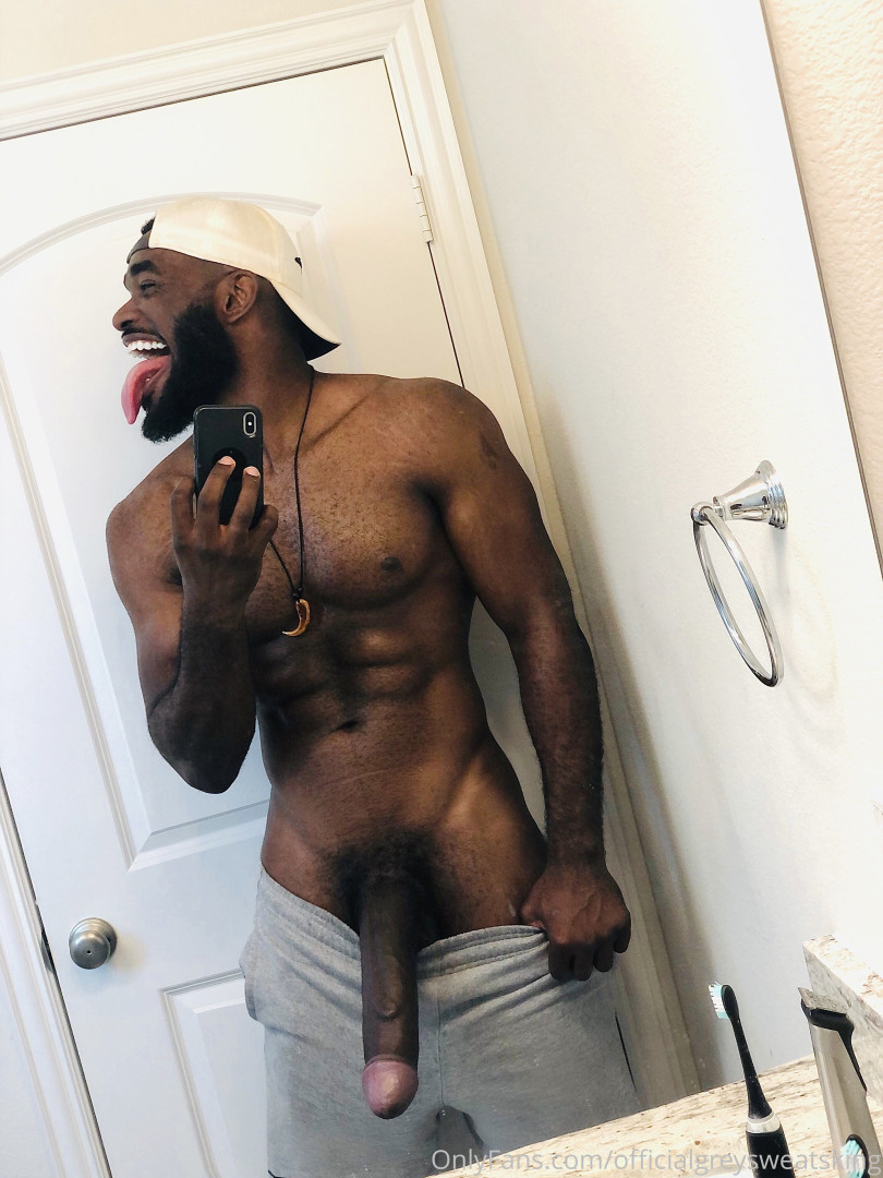 Photo by officialgreysweatsking published on August 1,2023 08:34:09 - BestThots