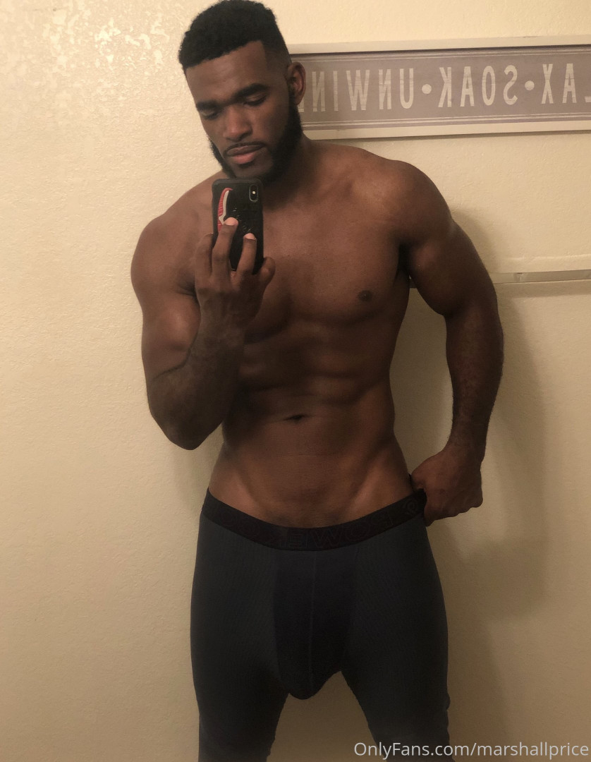 Photo by officialgreysweatsking published on August 1,2023 08:34:19 - BestThots